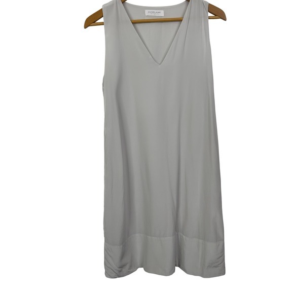 Everlane Gray V Neck Sleeveless Silk Shift‎ Dress Size 2 - Picture 2 of 8